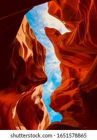 Interior shot of Lower Antelope Canyon. Lower Antelope Canyon, is called Hazdistazí, or 'spiral rock arches' by the Navajo, is located several miles from Upper Antelope Canyon.