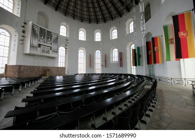 Bilder Stockfotos Und Vektorgrafiken Frankfurt Paulskirche