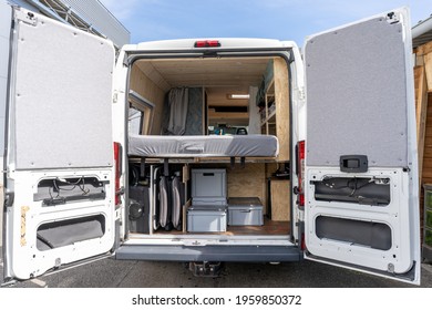 5,319 Build shelves Images, Stock Photos & Vectors | Shutterstock