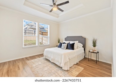An interior view of a white bedroom Foto Stok