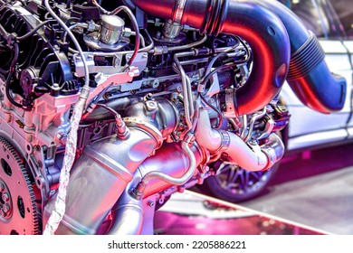 An Internal Combustion Engine Assembly In A Store Display Case.