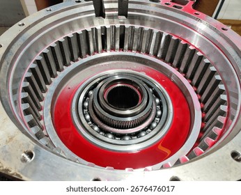Internal planetary gear automatic transmission with automatic transmission fluid.