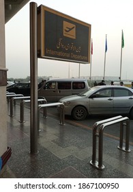 The International Departure Signboard At Allama Iqbal International Airport. The Signboard Is In Urdu And English Language - Lahore Pakistan - Dec 2020