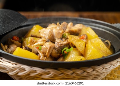 Internet Celebrity, Cooking Process Of Takeaway Food Yellow Braised Chicken