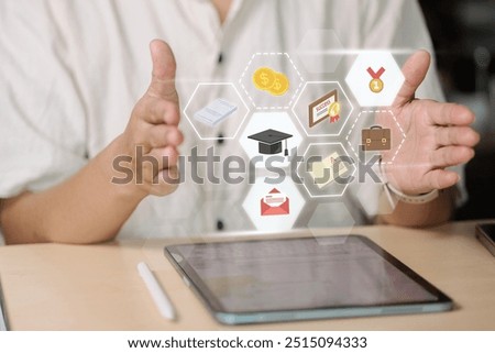 Internet Education Curriculum The concept of the e-learning graduate diploma program focuses on the study of knowledge and creative thinking