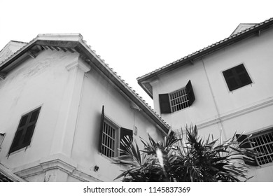 intersect of two building
