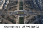 Intersection of a park and an avenue 