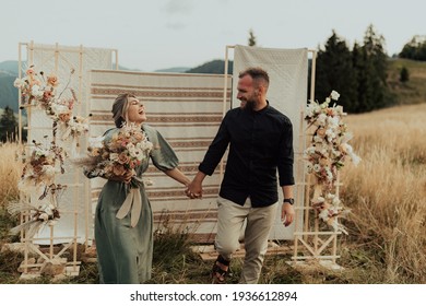 A intimate and discreet wedding ceremony in nature. Wedding adapted to the conditions of the pandemic