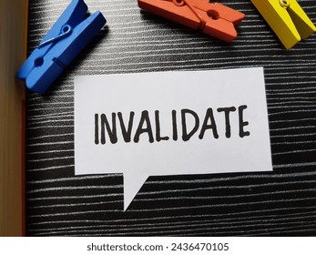Invalidate writting on table background.