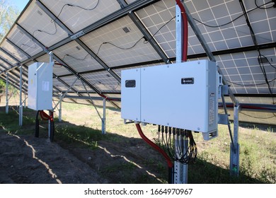 348 Solar farm inverter Images, Stock Photos & Vectors | Shutterstock