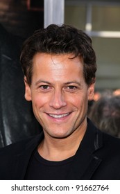 Ioan Gruffudd At The 