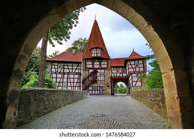 Iphofen is a city in Bavaria with many historical sights. Rödelseer Tor