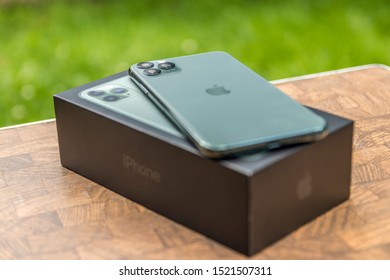 Iphone 11 Pro Max Midnight Green Stock Photo Shutterstock