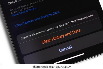 iPhone official browser Safari remove history, cookies, other browsing data. Apple is a multinational technology company. Moscow, Russia - January 12, 2021