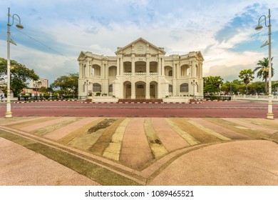 Ipoh, Perak, Malaysia - April 29, 2018: Footage 4k Time-lapse Of Ipoh Town Hall And Old Post Office, By A B Hubback In 1916 Who Also Designed The Ipoh Railway Station Is One Of The Famous Landmarks.