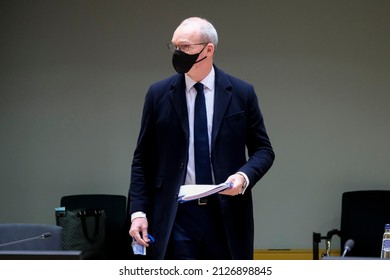  Ireland's Foreign Minister Simon Coveney  Arrives For A Foreign Affairs Council Meeting At The EU Headquarters In Brussels, Belgium On February 21, 2022. 