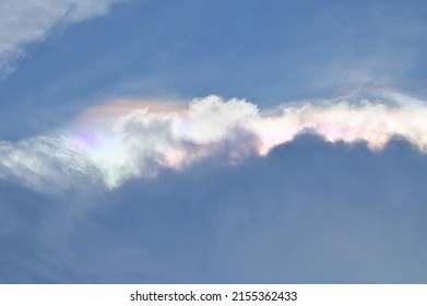 561 Iridescent pileus cloud Images, Stock Photos & Vectors | Shutterstock