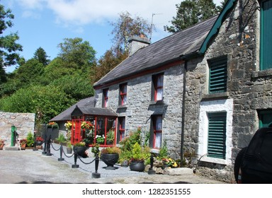 65 Farm labourers cottages Images, Stock Photos & Vectors | Shutterstock