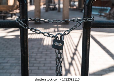 Iron chain iron railing