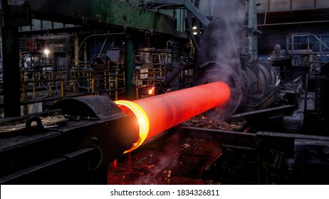 Iron Pipe Centrifugal Pipe Casting Machine At The Foundry