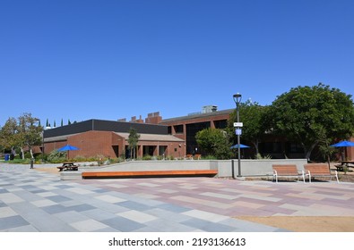 IRVINE, CALIFORNIA - 21 AUG 2022: The Student Services Center And Quad On The Campus Of Irvine Valley College, IVC, Part Of The California Community Colleges System.