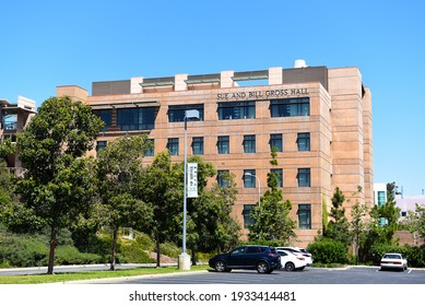 IRVINE, CALIFORNIA - 22 APRIL 2020:  The Sue And Bill Gross Hall On The Campus UCI. A CIRM Institute, California Institute For Regenerative Medicine.