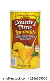 IRVINE, CALIFORNIA - 8 AUG 2022: A 5 Pound Canister Of Country Time Lemonade Mix. 