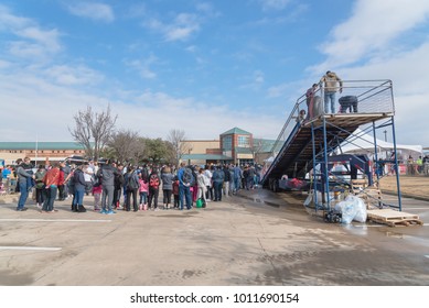 IRVING, TX, US-JAN 27, 2018: 2nd Annual Frost Fest At Cimarron Park. A Free Winter Festival Offering Family Fun Activities. Diverse People Enjoy Complimentary Attractions At Snow Tubing Hill.