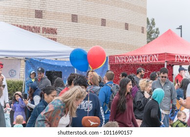 IRVING, TX, US-JAN 27, 2018: 2nd Annual Frost Fest At Cimarron Park. A Free Winter Festival Offering Family Fun Activities. Diverse People, Crowded Enjoy Complimentary Snow Play Area With Fresh Snow