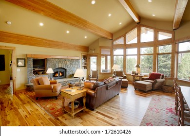 Island Park, Idaho, USA.  Oct, 6 2008  The Interior View Of The Great Room In A Mountain Cabin.  This Image Shows The Warmth And Comfort In A Modern Cabin.