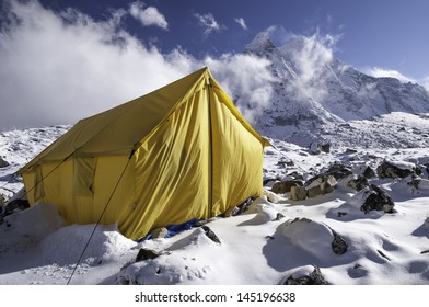  Island Peak (Imja Tse) Base Camp, Nepal