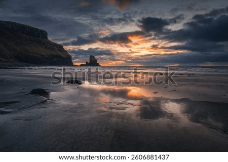 The Isle of Skye’s autumn landscapes blend golden moors, misty peaks, and rugged coastlines. A land of dramatic beauty, where nature’s wild spirit thrives.
