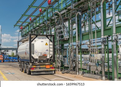 ISO Container Provided For Emptying Into The Tank Farm Of A Chemical Plant