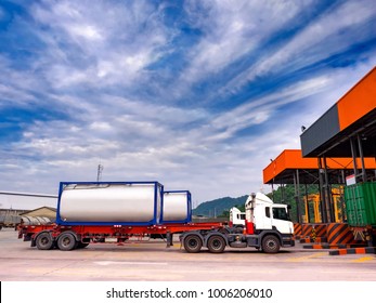 ISO Tanks Container Delivery By Truck To Gate In To Container Yard For Export.