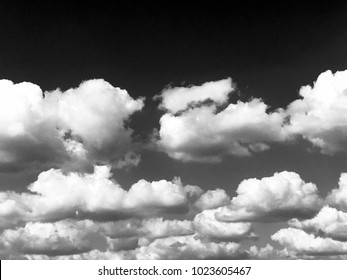 風景 空 雲 イラスト モノクロ の画像 写真素材 ベクター画像 Shutterstock