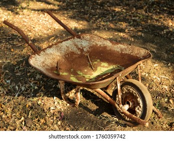 Old Rusty Wheelbarrow Images, Stock Photos & Vectors | Shutterstock