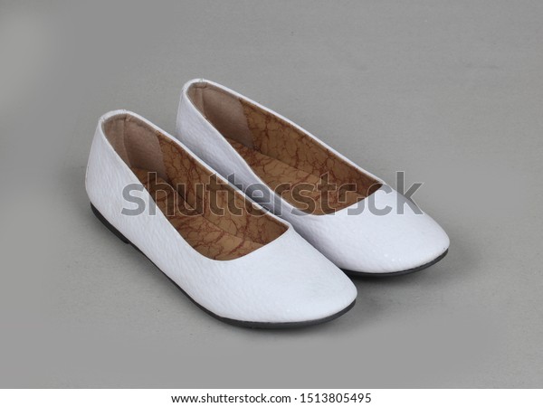 ladies grey flat shoes