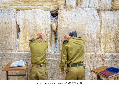 Israeli Soldiers Praying In The Western Wall