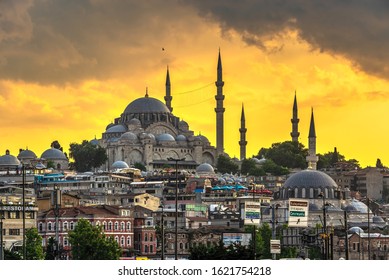 Istambul, Turkey – 07.12.2019. Sulaymaniye Mosque in Istanbul on a sunny summer evening