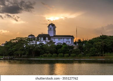 Istana Darul Ehsan Located Putrajaya Malaysia Stock Photo Edit Now 355127762