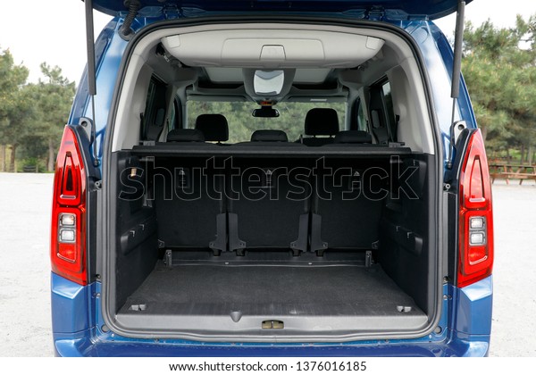 ISTANBUL - APRIL 21, 2019 : The fifth generation
Opel Combo Turbo D. Opel's light commercial vehicle model. Produced
under the roof of PSA
group.