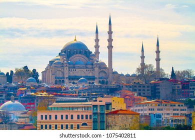 Istanbul cityscape with Suleymaniye Mosque, Turkey