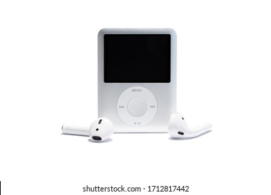 Istanbul, Eyup / Turkey - 04 23 2020: Apple iPod Music Player with Airpods Earbuds