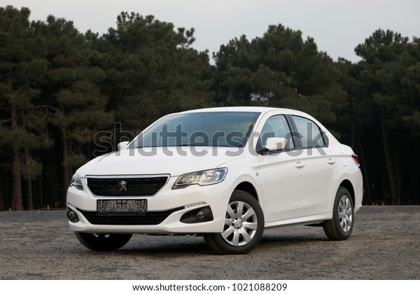 peugeot 301 2022 white