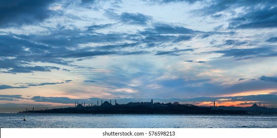 Istanbul silhouette