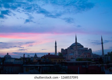 Dubai Stock Photo 546391117 Shutterstock Dubai Stock Photo 546391117 Shutterstock