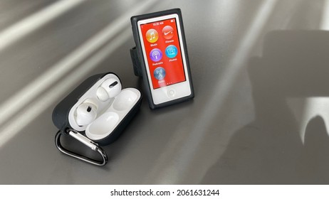 Istanbul, Istanbul Turkey - 10 21 2021: Apple IPod Nano 4 Apple AirPods Pro