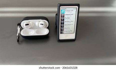 Istanbul, Istanbul Turkey - 10 21 2021: Apple IPod Nano 4 Apple AirPods Pro