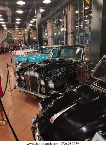 \
Istanbul, Turkey, 12 December 2019: Classic cars\
in Rahmi M. Koc Industrial Museum. Koc museum has one of the\
biggest auto vehicles collection in Turkey. Hall of vintage\
nostalgic antique autos\
exhib