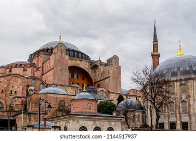 Istanbul, Turkey, 12.15.2019. Hagia Sophia In The Historical Center Of Istanbul, Sultanahmet District. The World-famous Monument Of Byzantine Architecture, A Symbol Of The 